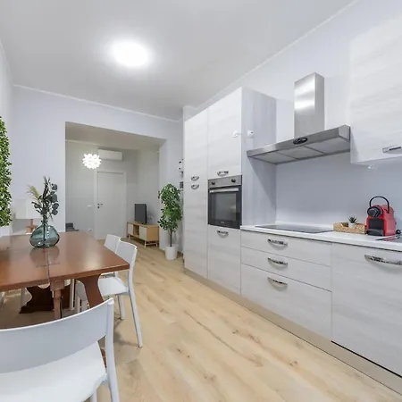 Lounge Life Apartment
